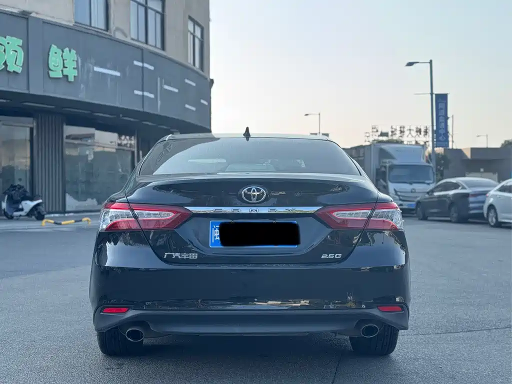 Toyota Camry 2021
