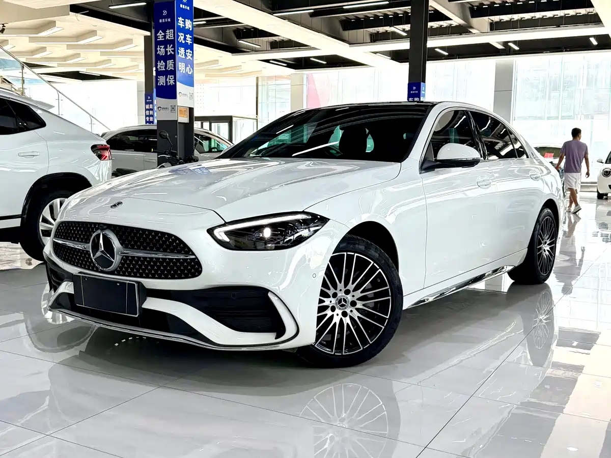 Mercedes-Benz C-Класс 2025