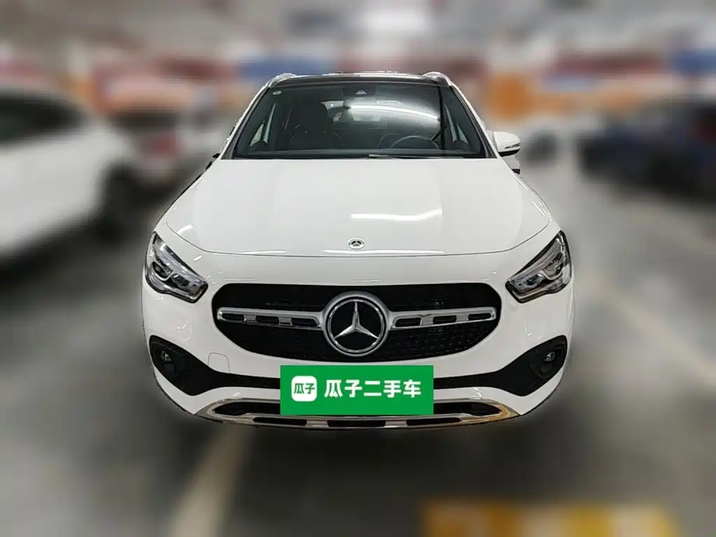 Mercedes-Benz GLA 2023