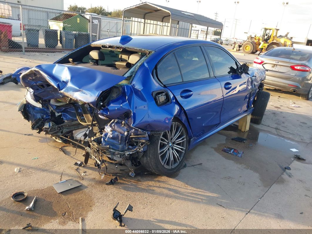 BMW 3 серии 2021