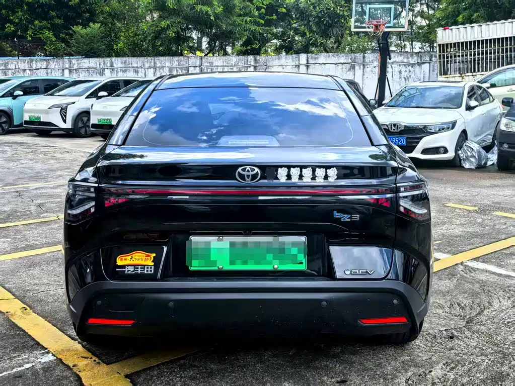 Toyota bZ3 2024