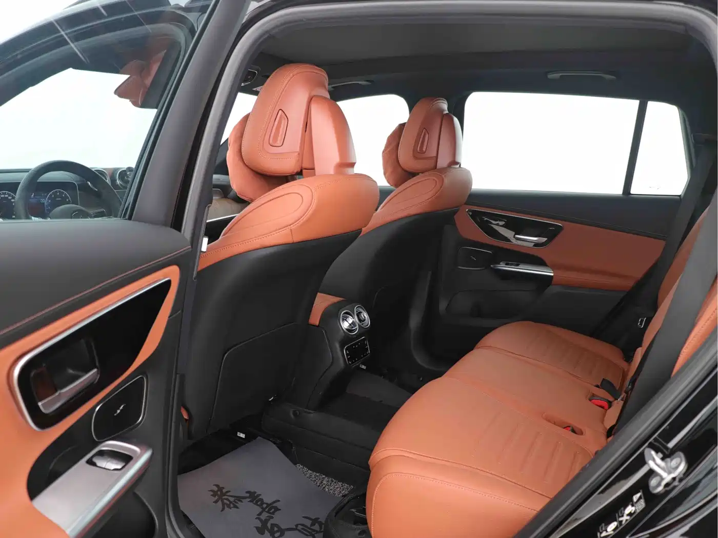 Mercedes-Benz GLC 2023