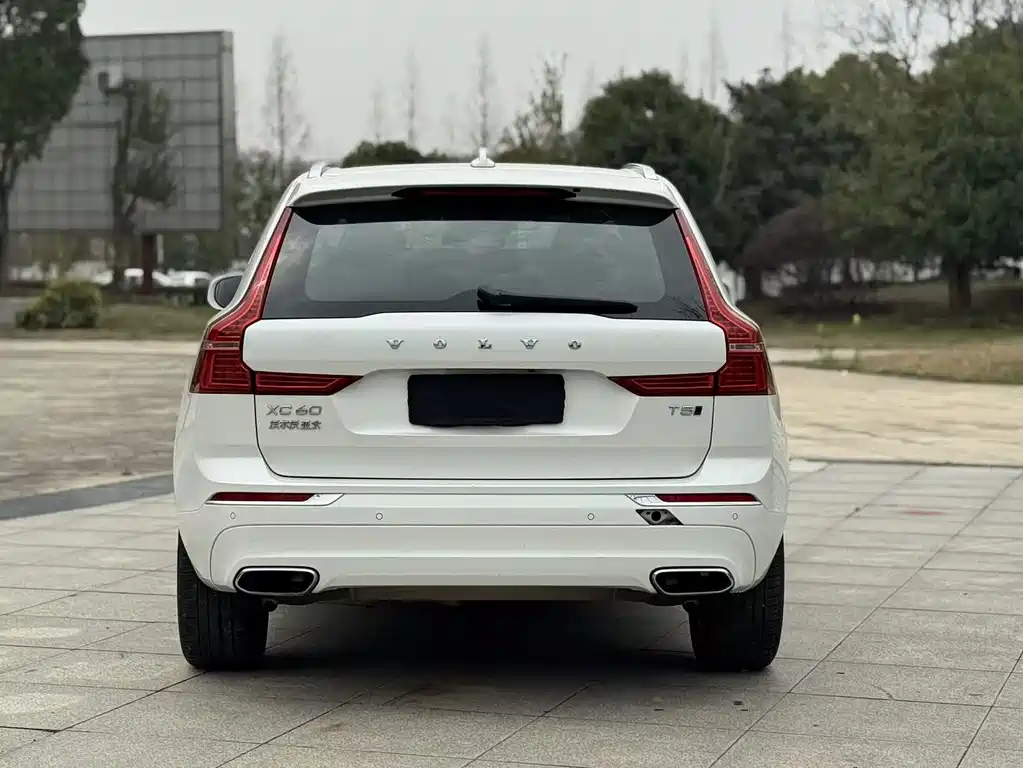 Volvo XC60 2021