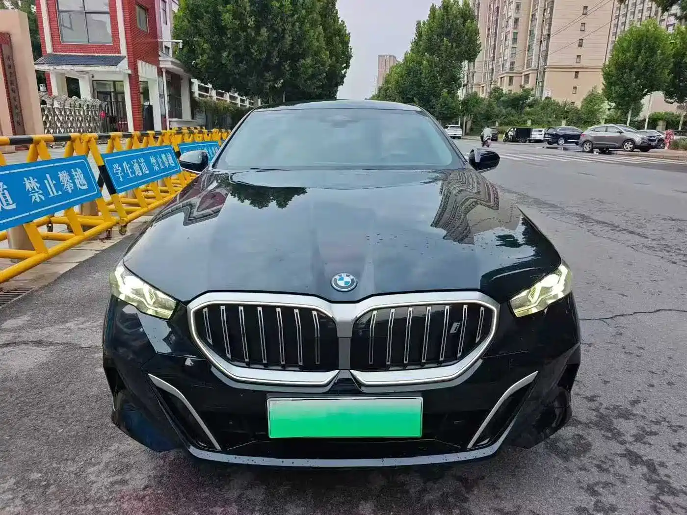 BMW i5 2025