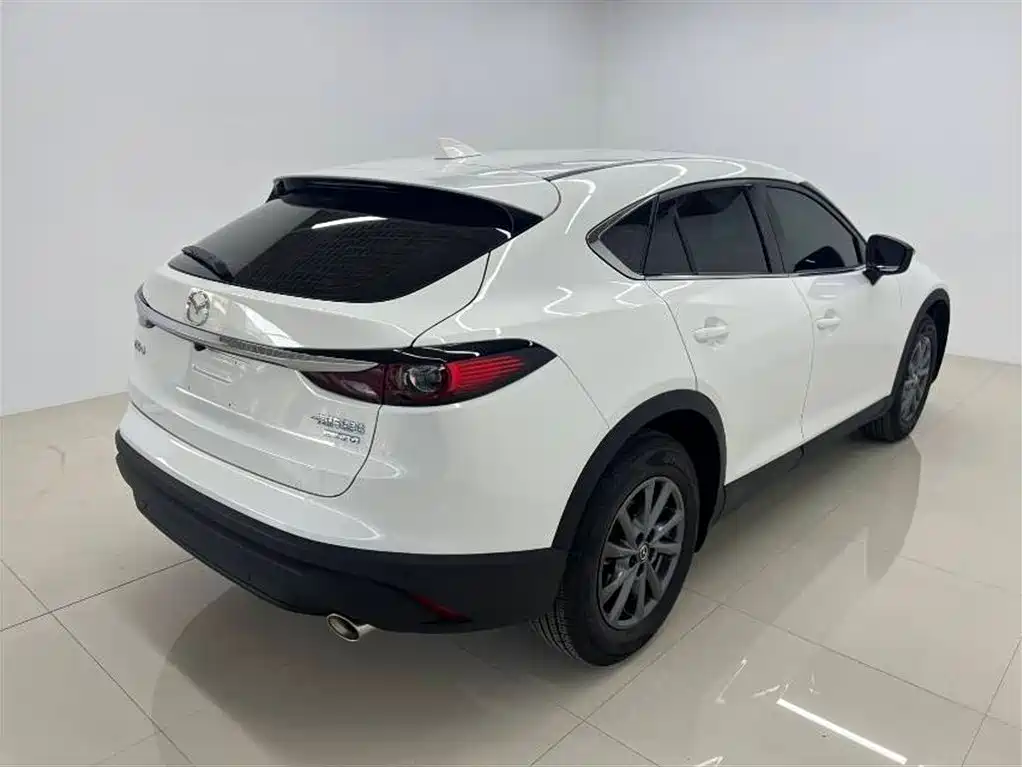 Mazda CX-4 2023