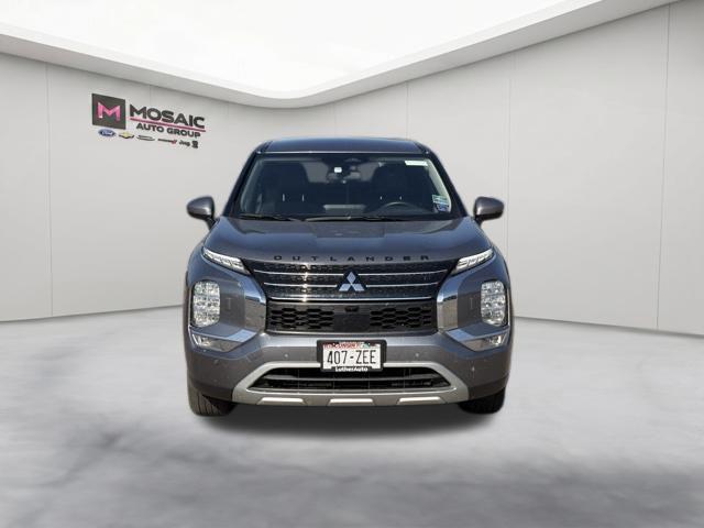 Mitsubishi Outlander 2023