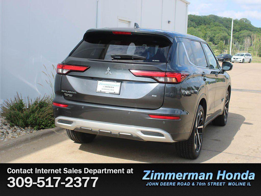 Mitsubishi Outlander 2024