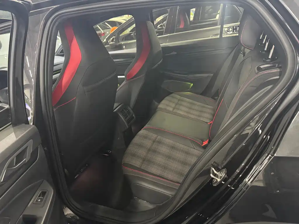 Volkswagen Golf GTI 2022