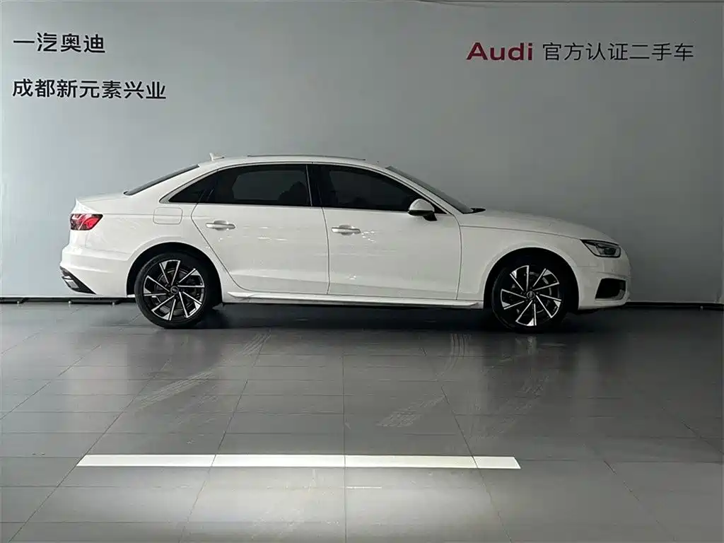 Audi A4 2022