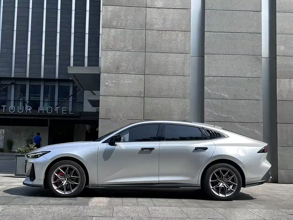 Changan UNI-V 2023