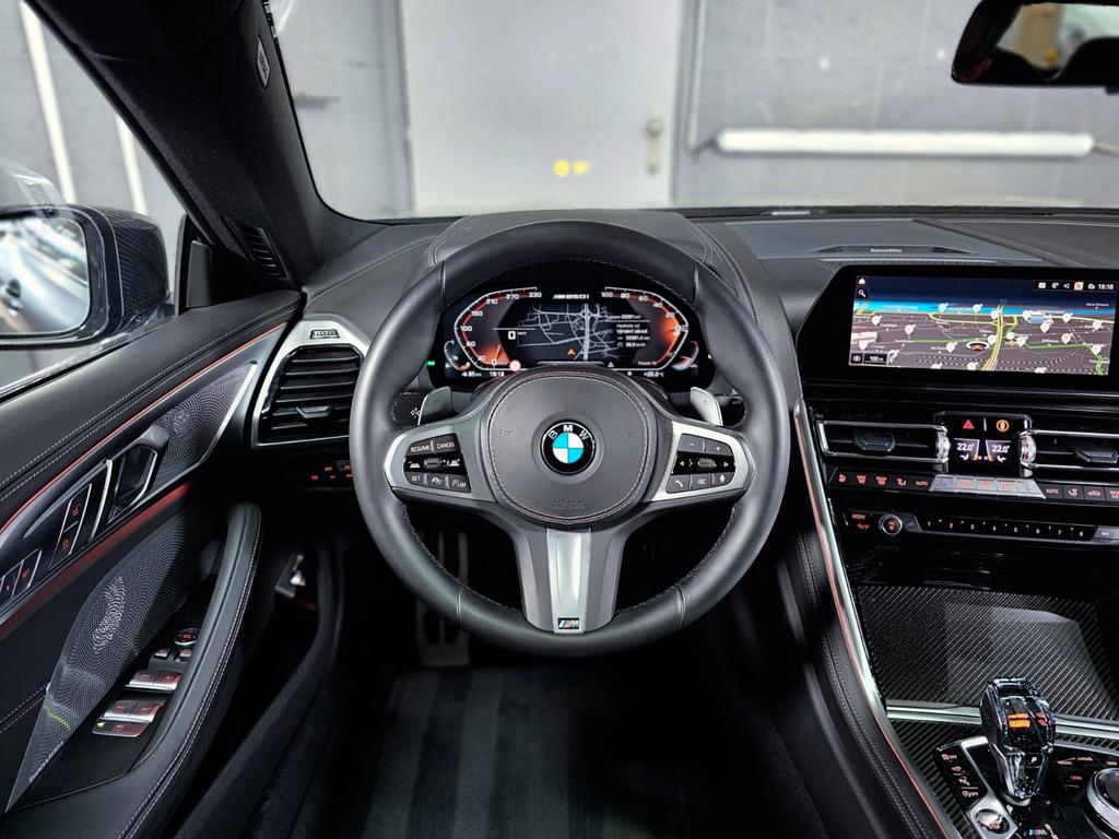 BMW M850 2021