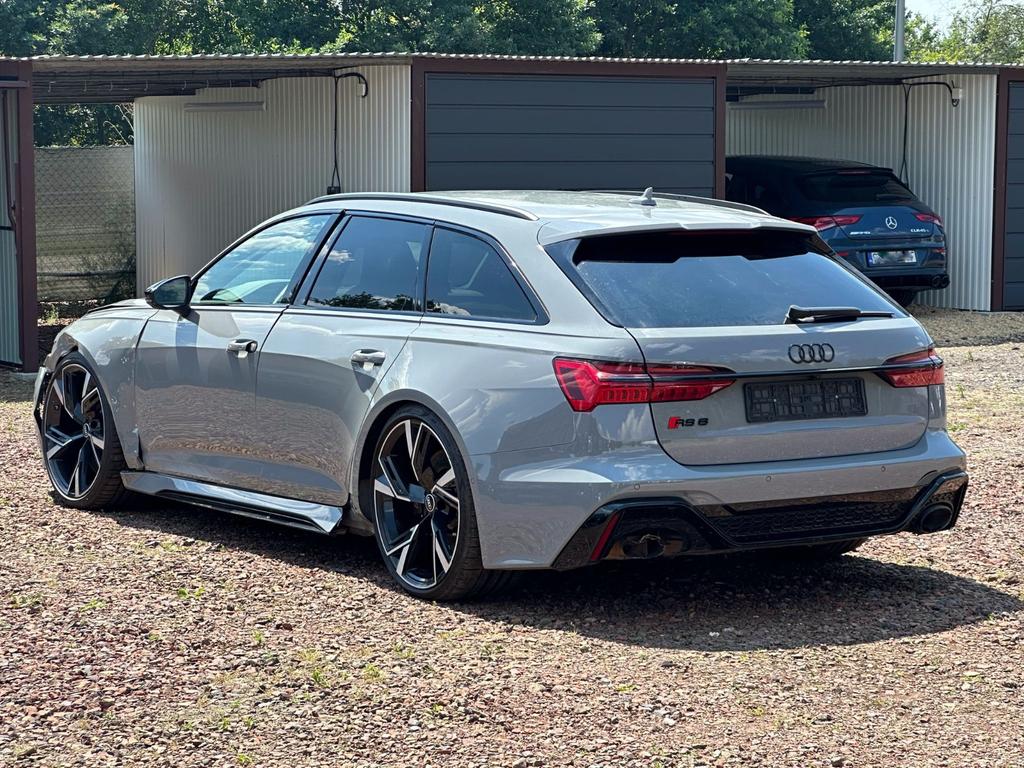 Audi RS6 2021