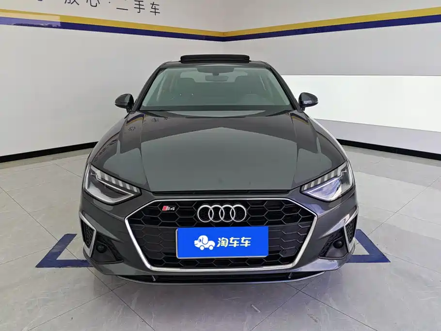 Audi A4 2021