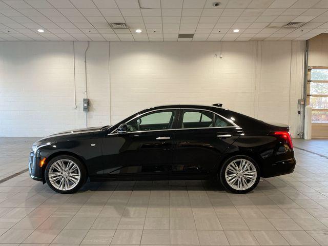 Cadillac CT4 2025