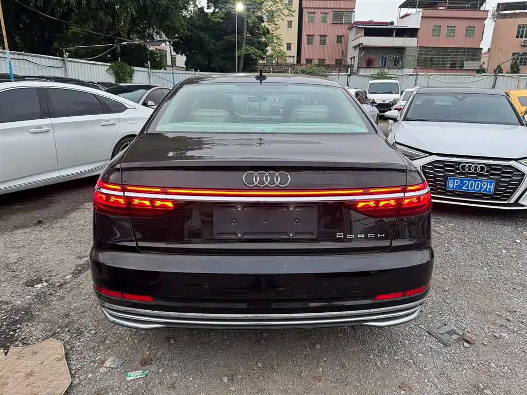 Audi A8 2022