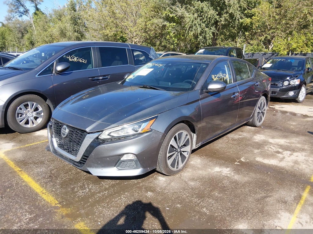 Nissan Altima 2021
