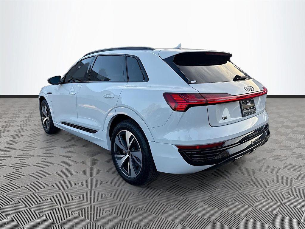 Audi Q8 e-tron 2024