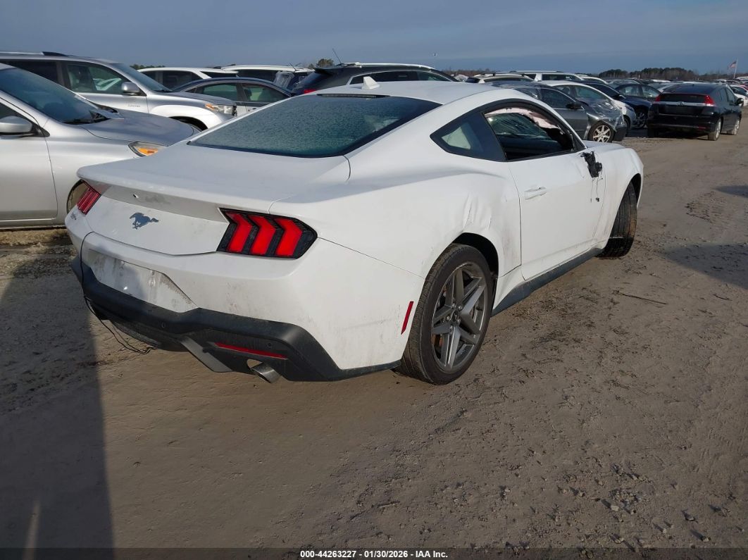 Ford Mustang 2025