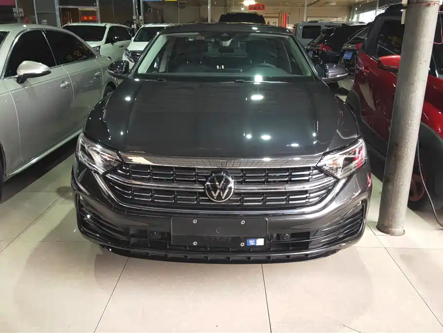 Volkswagen Jetta 2023
