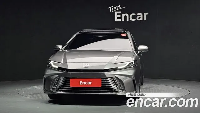Toyota Camry 2025