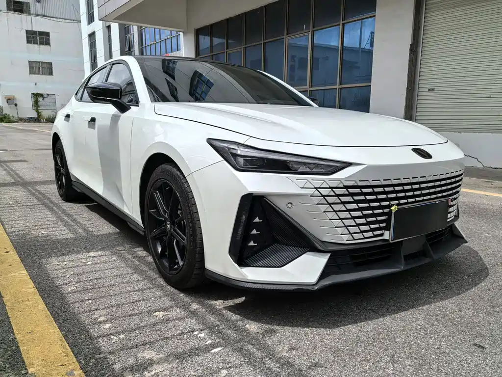 Changan UNI-V 2022