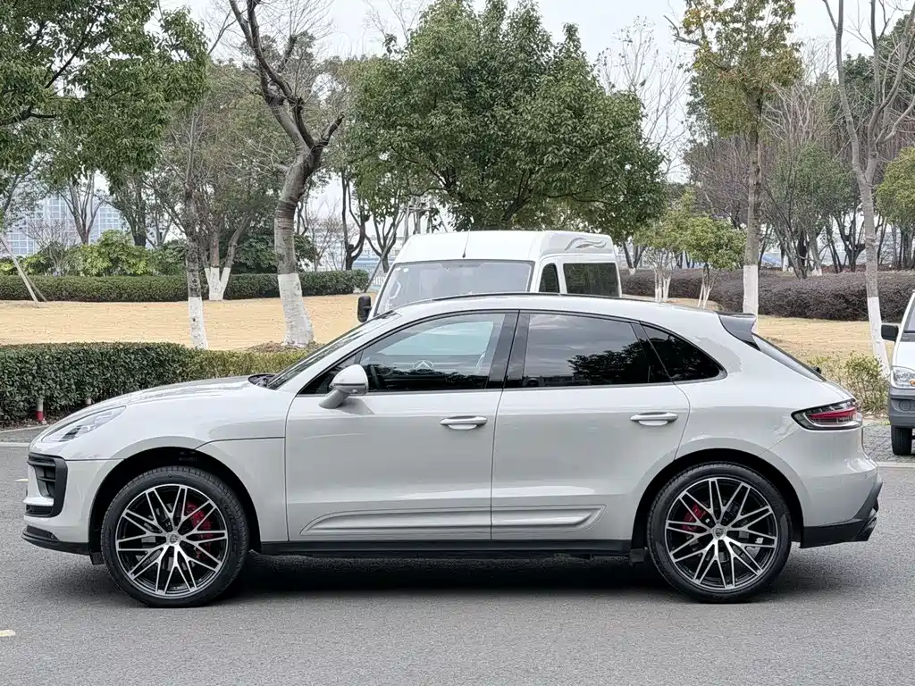 Porsche Macan 2022