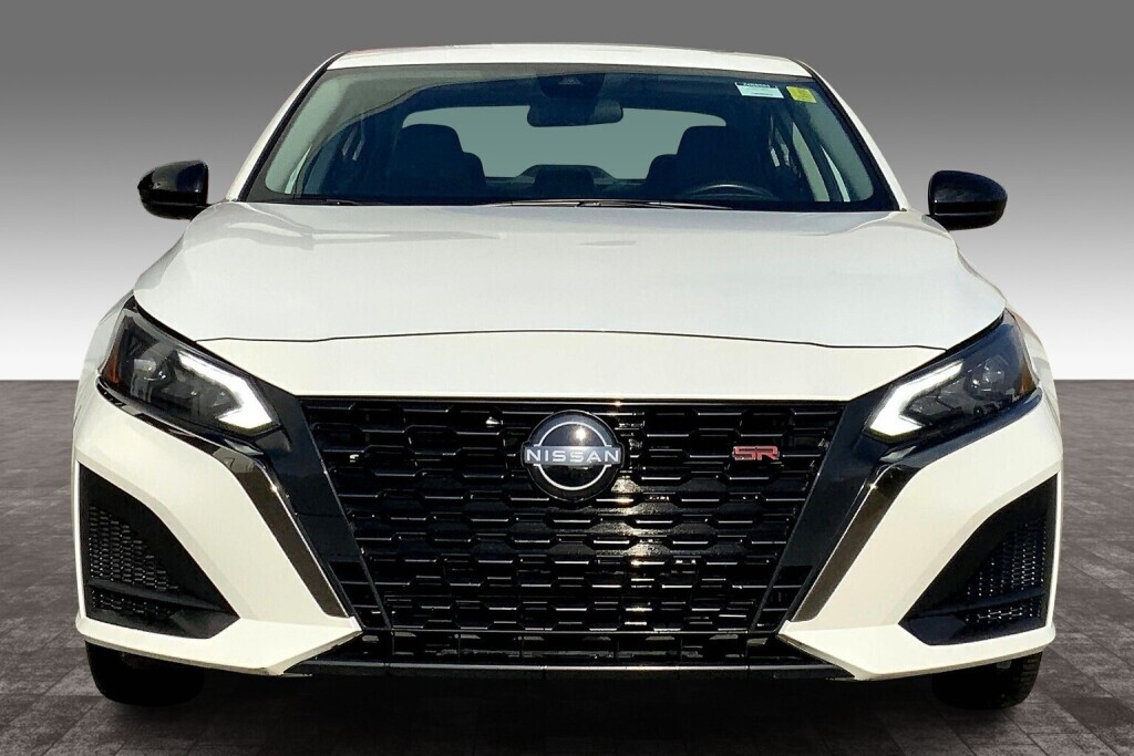 Nissan Altima 2024