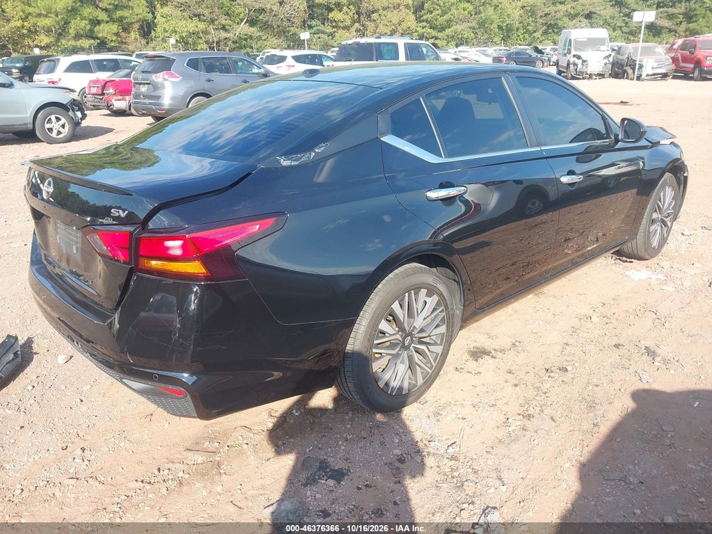 Nissan Altima 2024