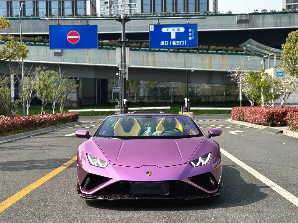 Lamborghini Huracán 2021