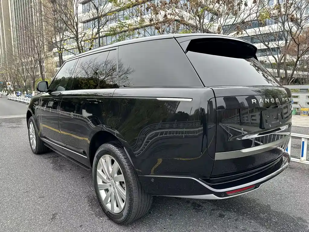 Land Rover Range Rover 2024