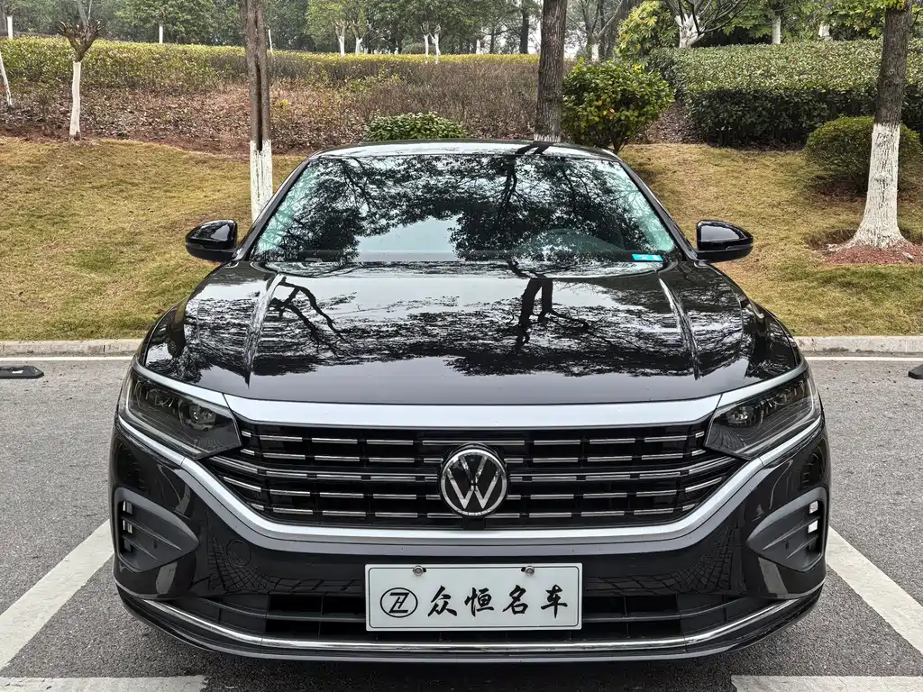 Volkswagen Passat 2024