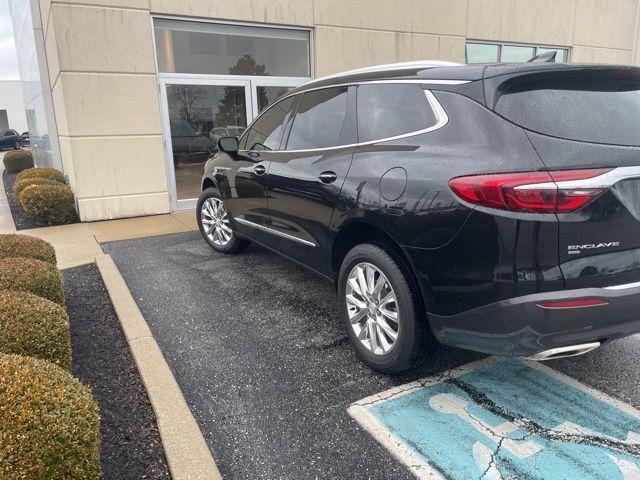 Buick Enclave 2021