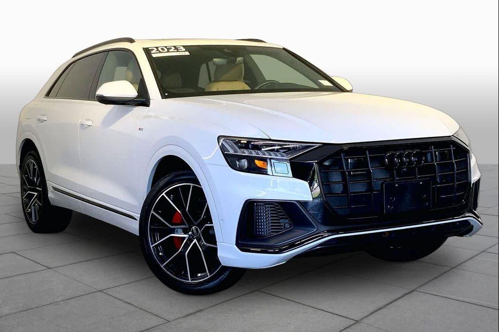 Audi Q8 2023