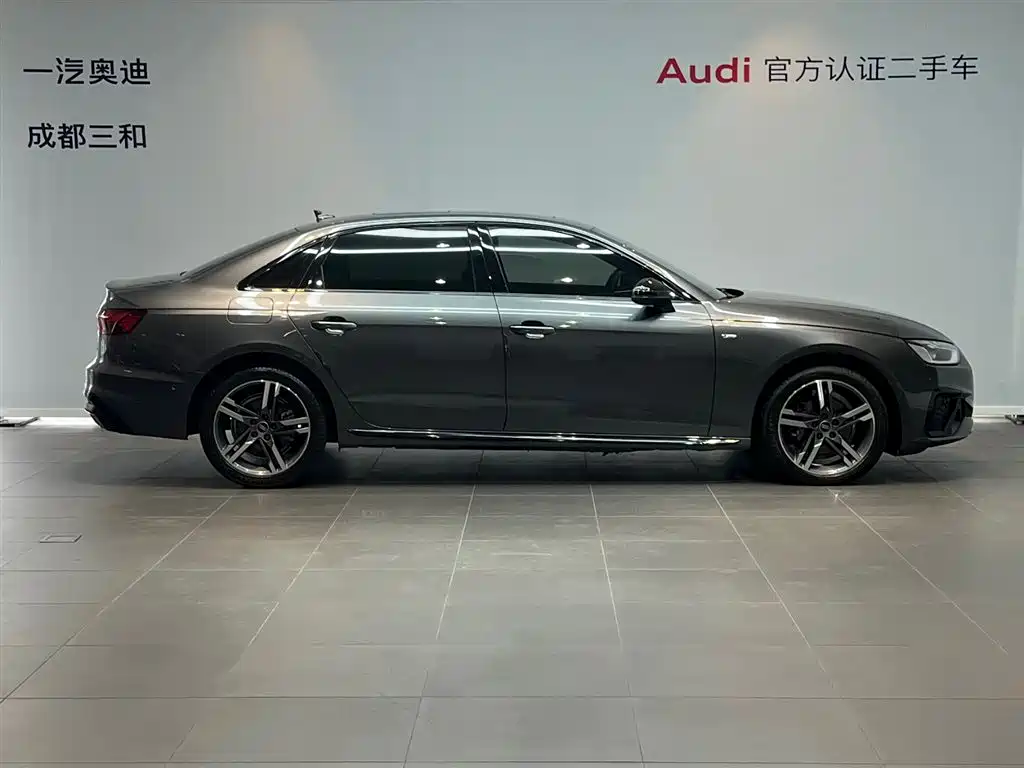 Audi A4 2023