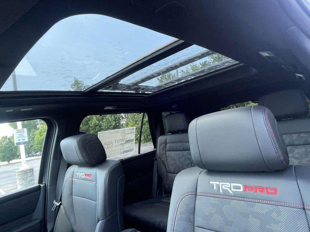 Toyota Sequoia 2026