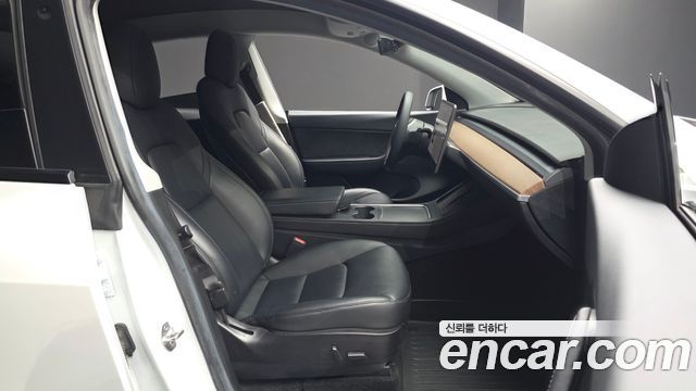 Tesla Model Y 2021