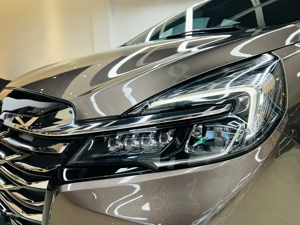 Buick GL8 2023