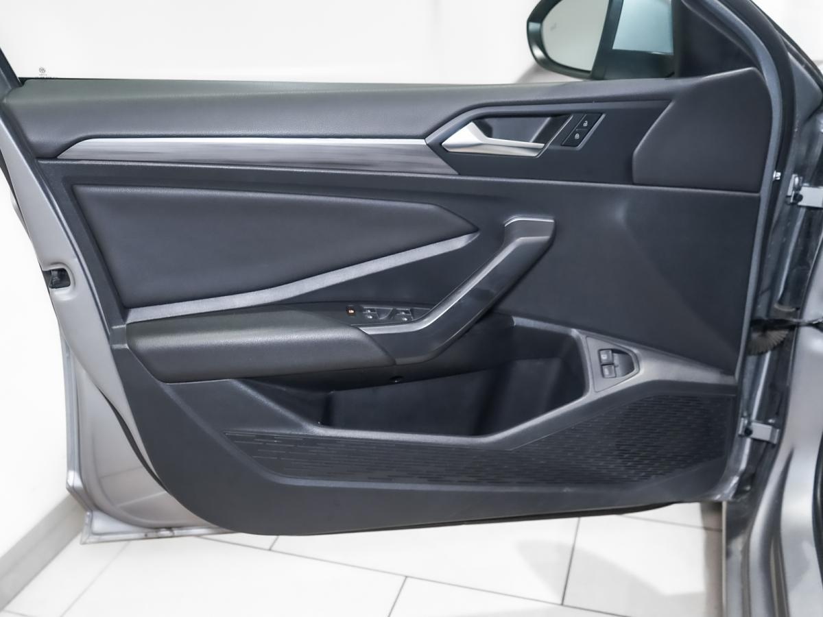 Volkswagen Jetta 2021