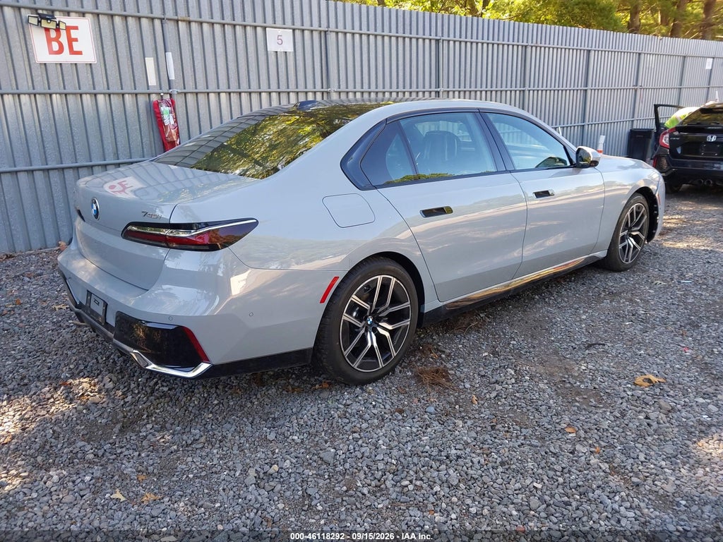 BMW 740 2026