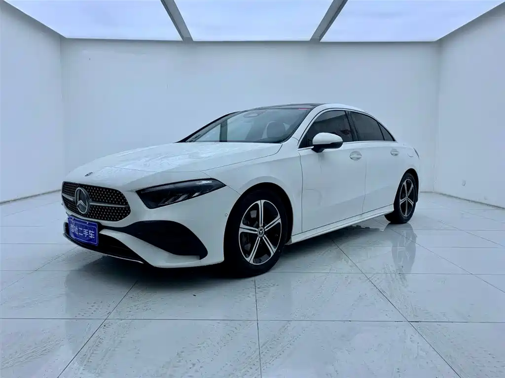 Mercedes-Benz A-Класс 2024