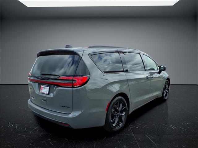 Chrysler Pacifica 2025