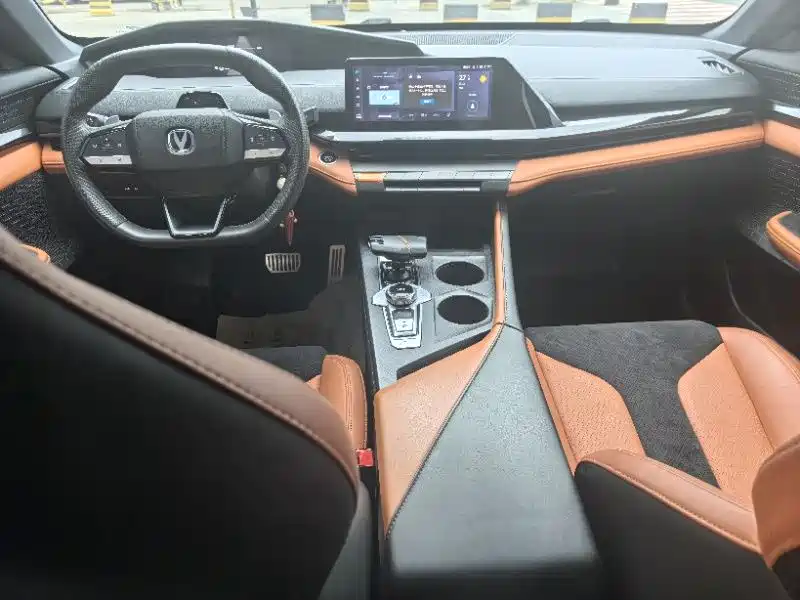 Changan UNI-V 2024