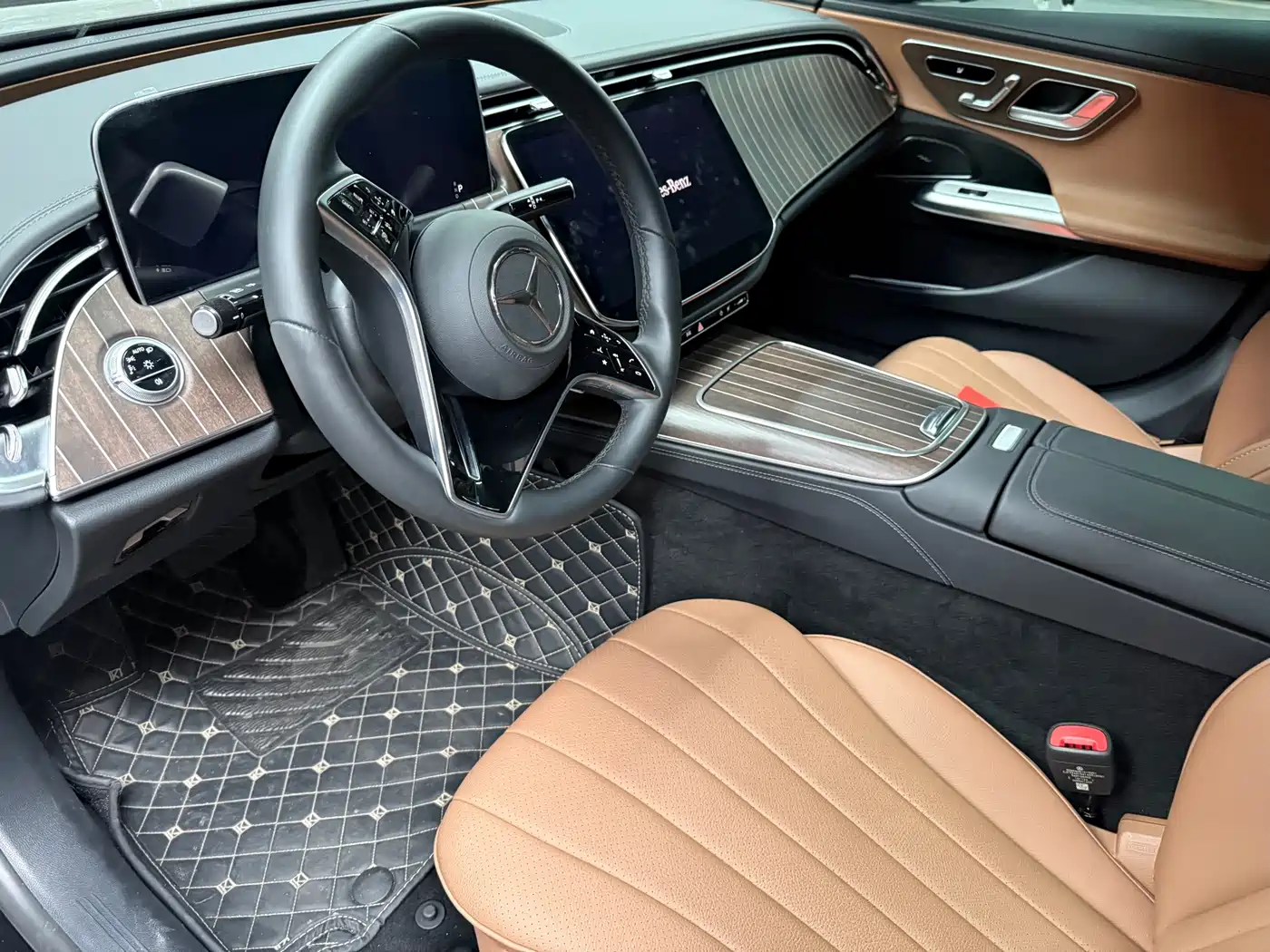 Mercedes-Benz E-Класс 2025