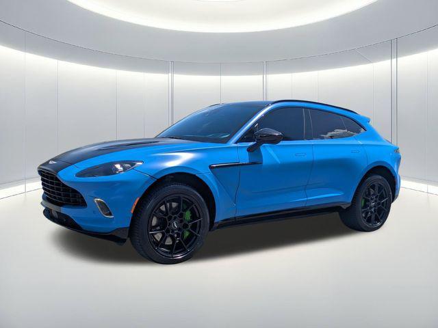 Aston Martin DBX 2021