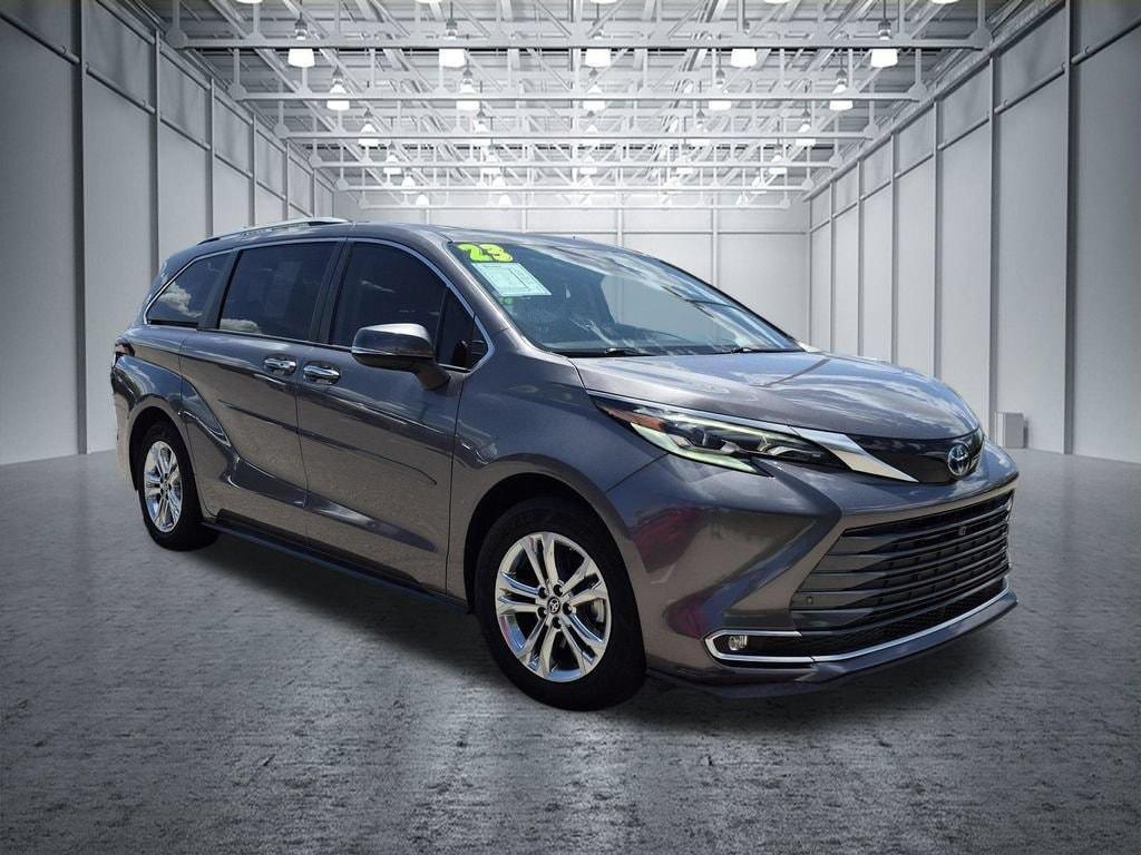 Toyota Sienna 2023