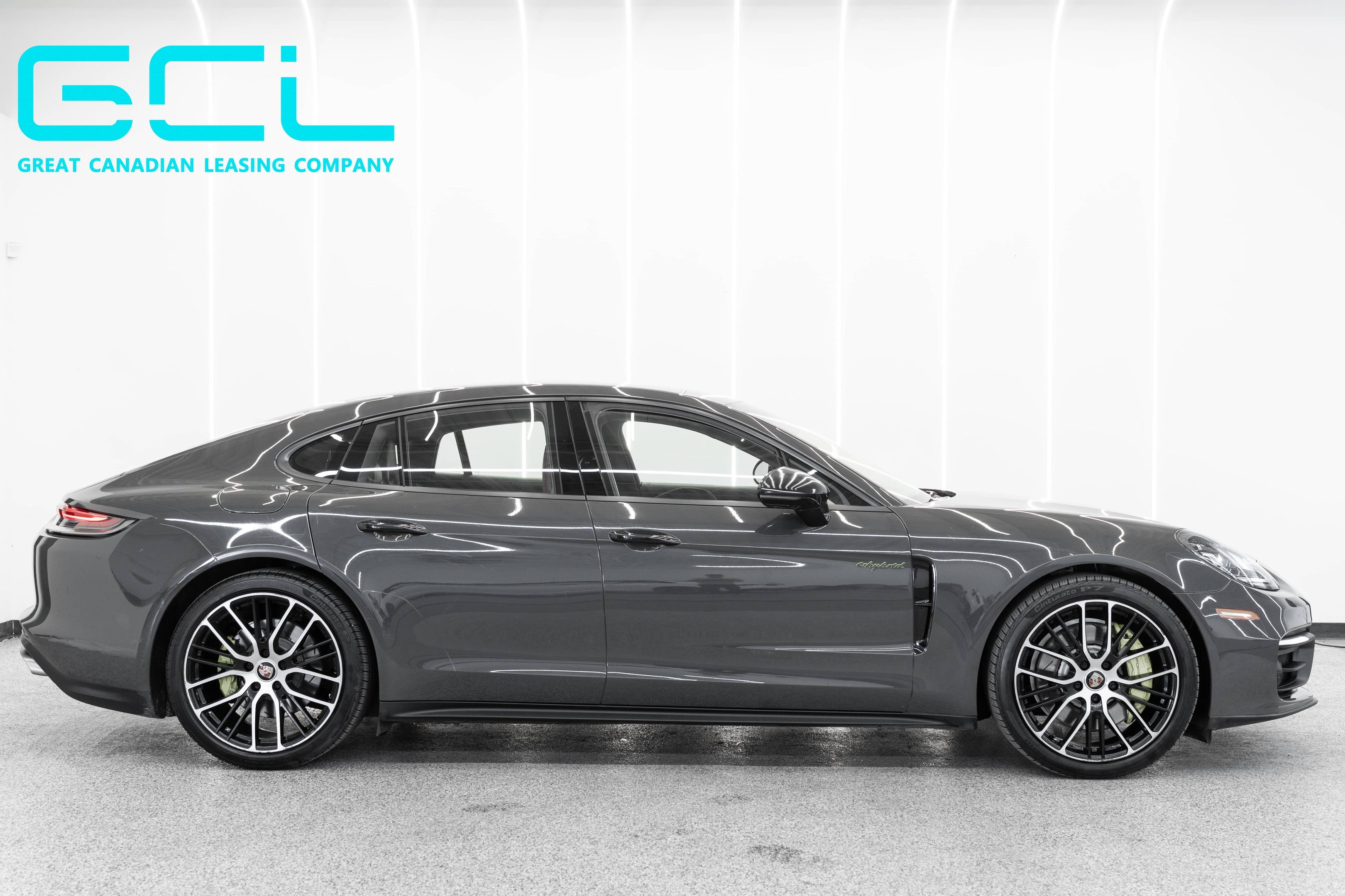 Porsche Panamera 2021