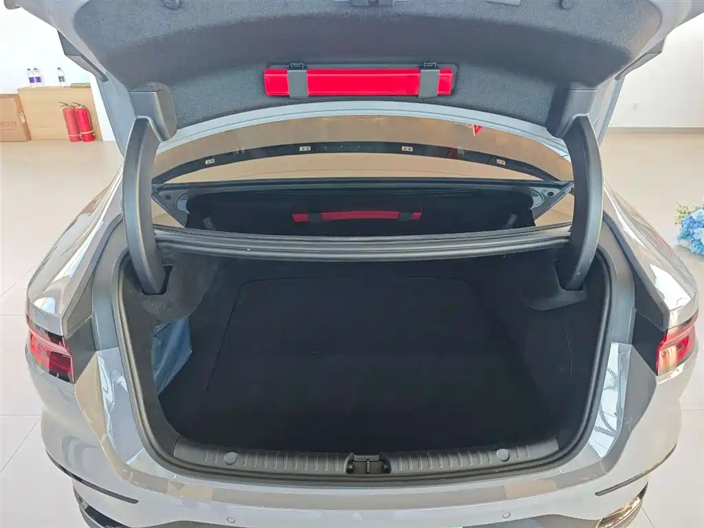 BYD Han 2025