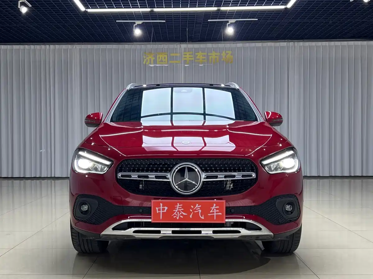 Mercedes-Benz GLA 2023
