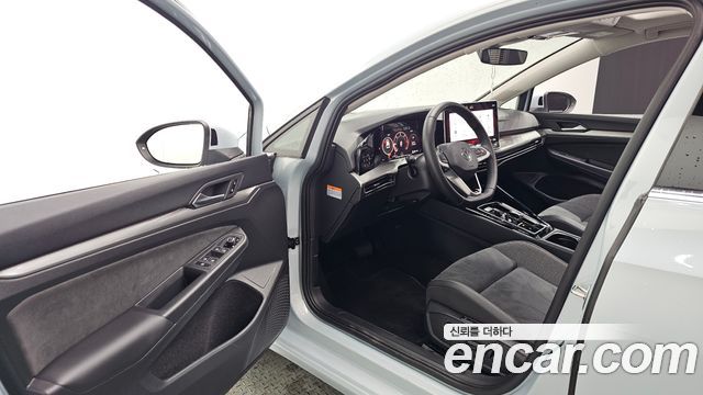 Volkswagen Golf 2025