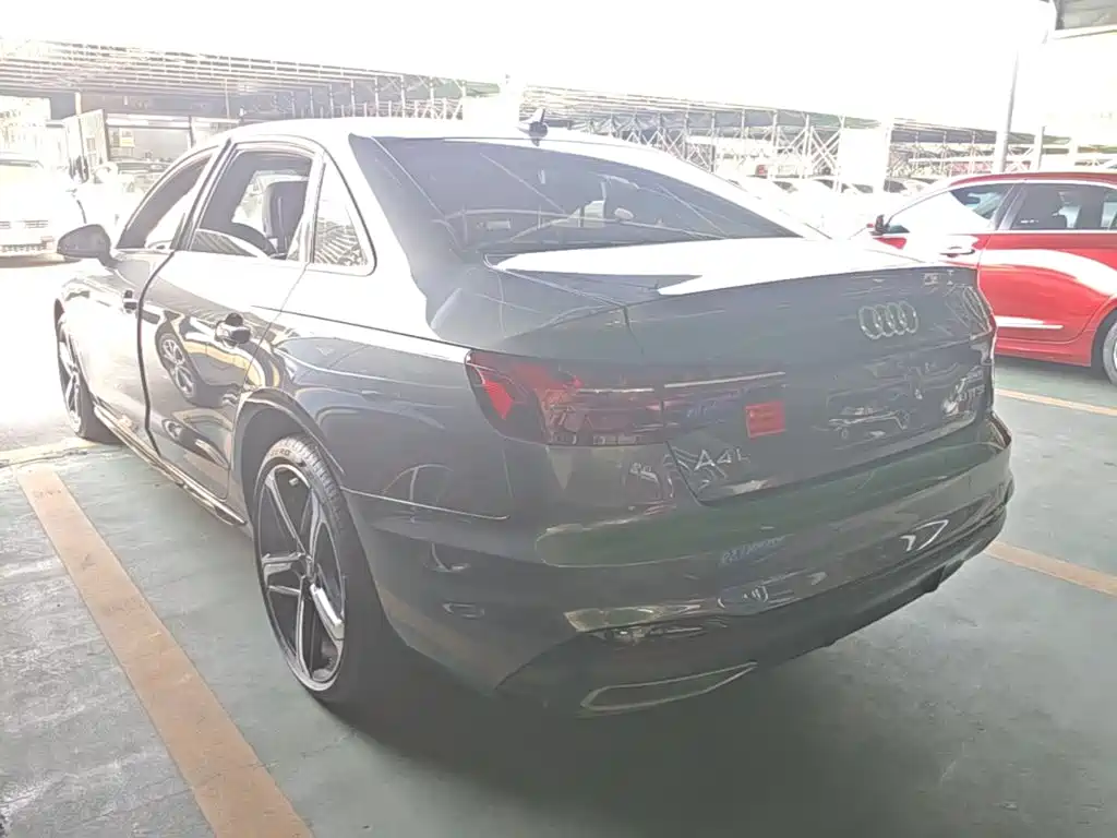 Audi A4 2024